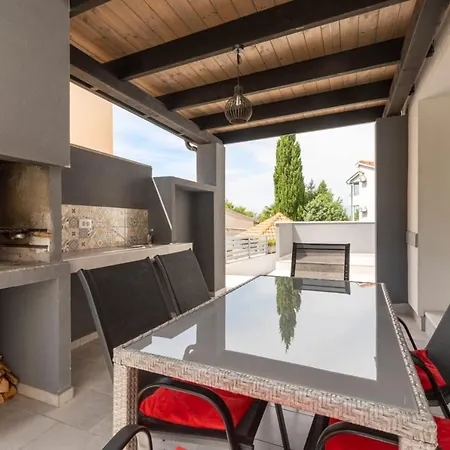 Guest house Ivka - 100 M Do Plaze Uvala Soline - Krk