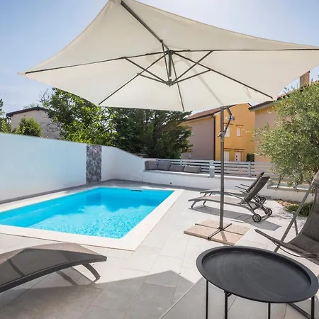 Guest house Ivka - 100 M Do Plaze Uvala Soline - Krk