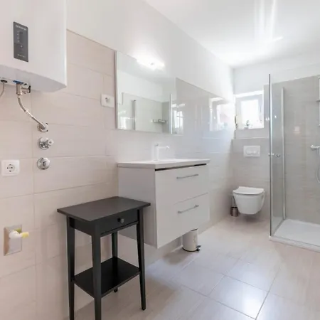 Ivka - 100 M Do Plaze Uvala Soline - Krk Guest house Malinska