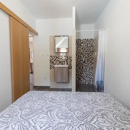 Ivka - 100 M Do Plaze Uvala Soline - Krk Guest house Malinska