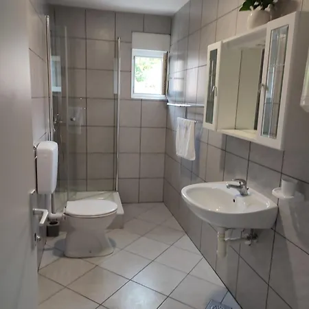 Affittacamere Ivka - 100 M Do Plaze Uvala Soline - Krk Malinska