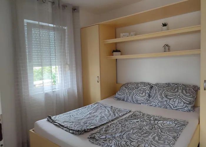 Pensión Ivka - 100 M Do Plaze Uvala Soline - Krk